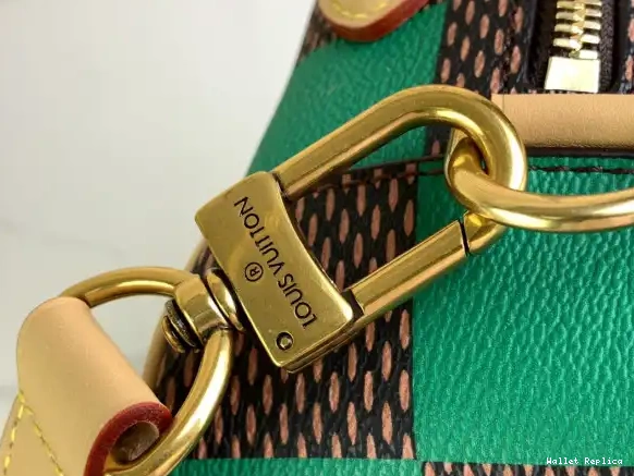Cheap LOUIS Chess Messenger-24*24*8CM VUITTON 0601